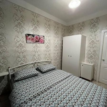 2К Квартира Велика Васильківська 118, Палац Україна Kiev Bagian luar foto
